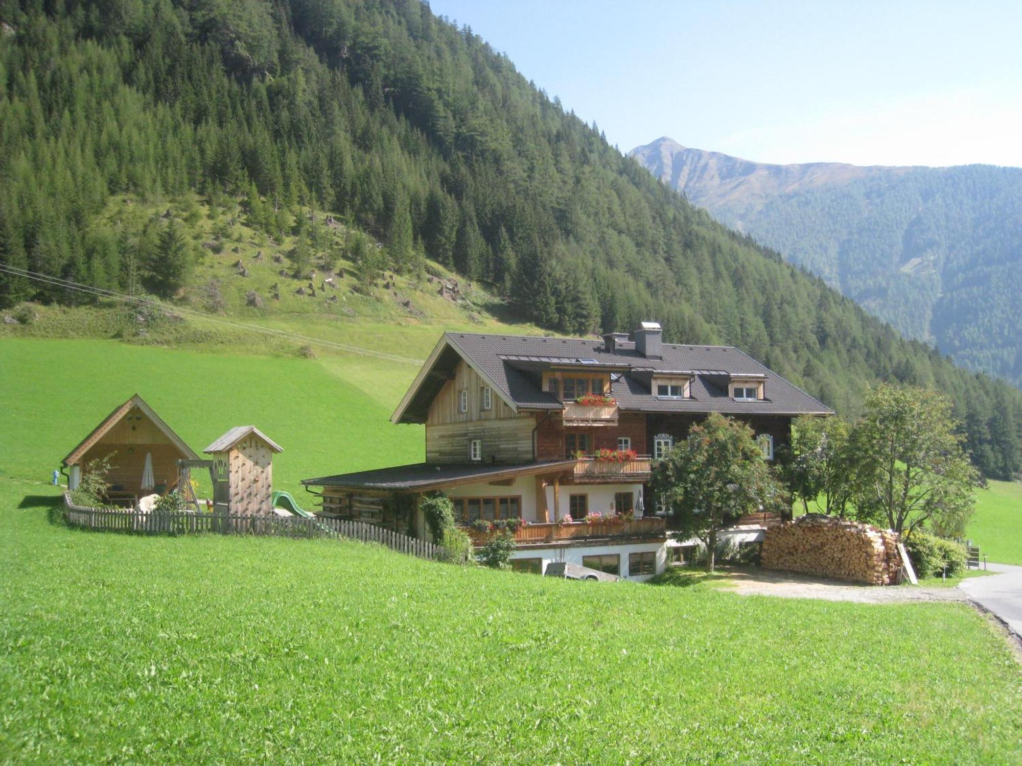Haus Ursula Apartamento Kals-am Großglockner Exterior foto