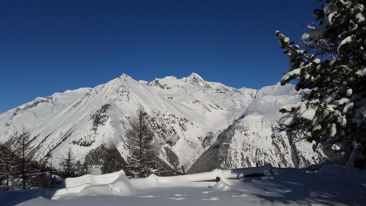 Haus Ursula Apartamento Kals-am Großglockner Exterior foto